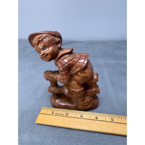 Vintage Faux Wood Wee Willie Winkie Boy Figurine Nursey Rhyme 1960s - Picture 7 of 9